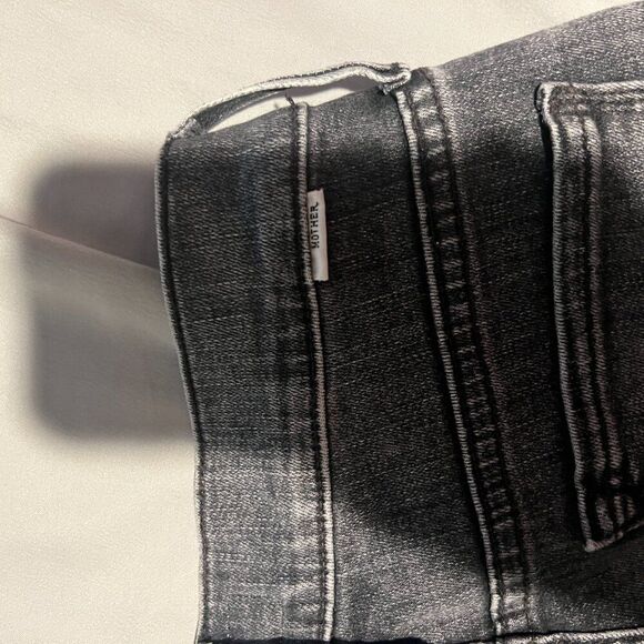 Mother High Waisted Rascal Ankle StepFray Jeans size 25 - Picture 15 of 16